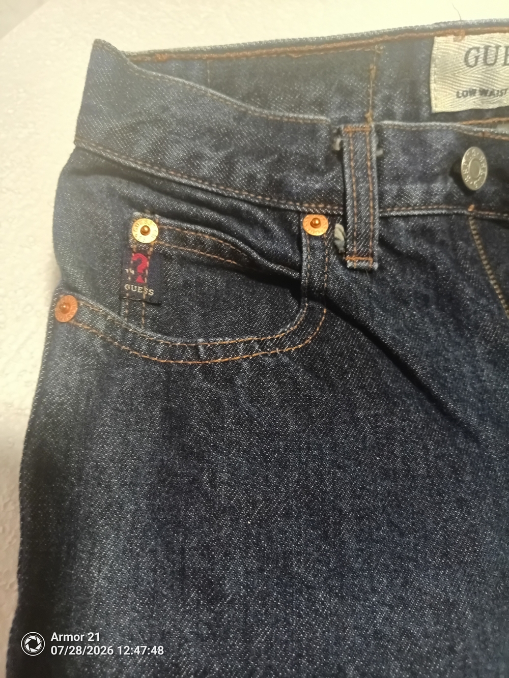 GUESS Dark Wash Denim Jeans with Contrast Stitching